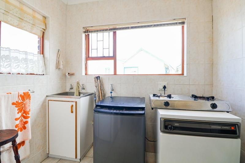 3 Bedroom Property for Sale in Dana Bay Western Cape